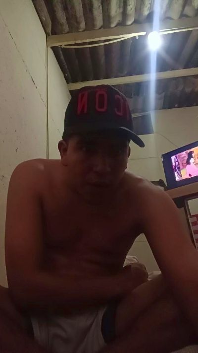 cristopher188 live cam on Cam4