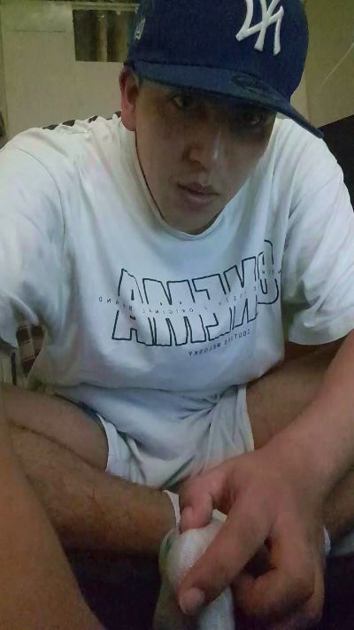 cristopher188 live cam on Cam4