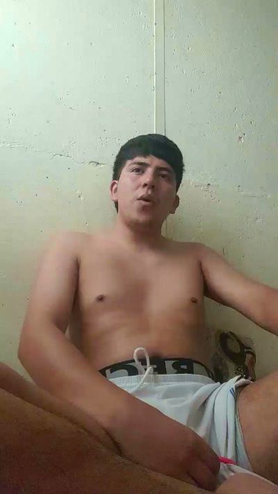 cristopher188 live cam on Cam4