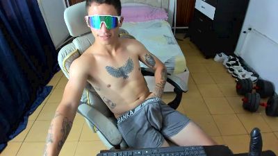 cristopher_june live cam on Cam4