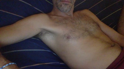 crisvers81 live cam on Cam4