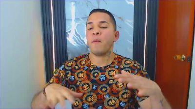 crsthian_gamboa live cam on Cam4