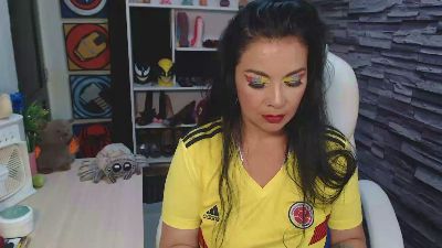 cruela_deviil live cam on Cam4