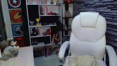 cruela_deviil live cam on Cam4