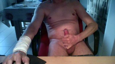 crxman1 live cam on Cam4
