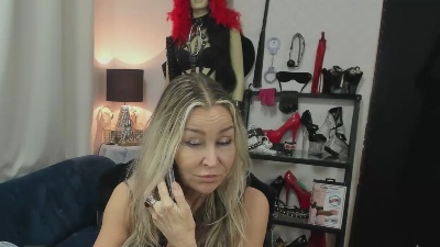 crystal__xxx live cam on Cam4