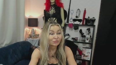 crystal__xxx live cam on Cam4
