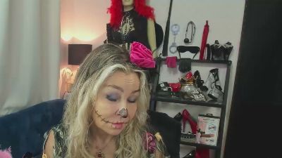 crystal__xxx live cam on Cam4