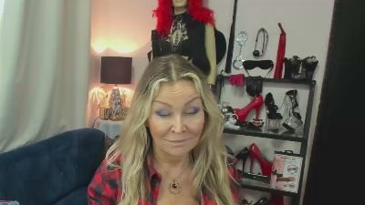 crystal__xxx live cam on Cam4
