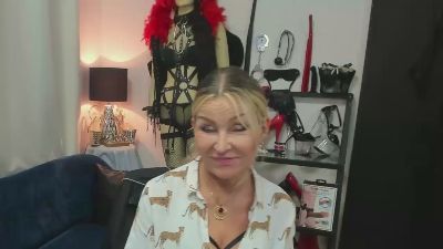 crystal__xxx live cam on Cam4
