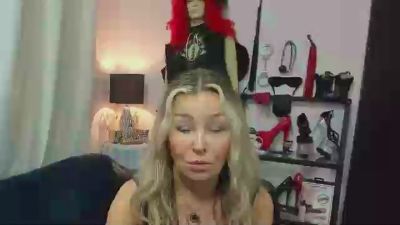 crystal__xxx live cam on Cam4
