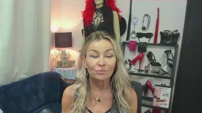 crystal__xxx live cam on Cam4