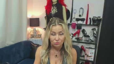 crystal__xxx live cam on Cam4