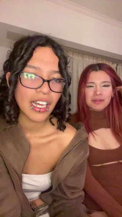 crystilove4 live cam on Cam4