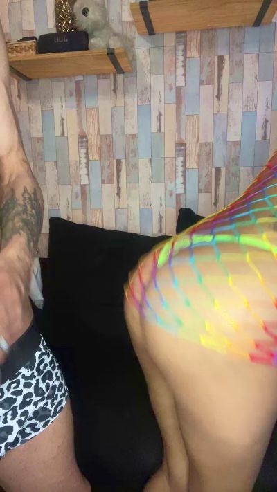 crystilove4 live cam on Cam4