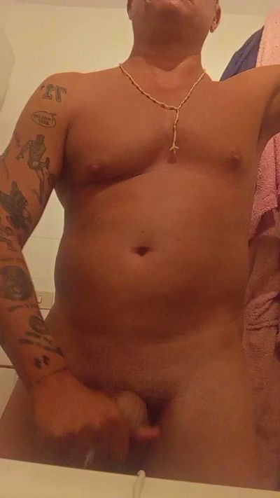 cuban46 live cam on Cam4