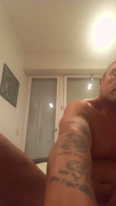 cuban46 live cam on Cam4