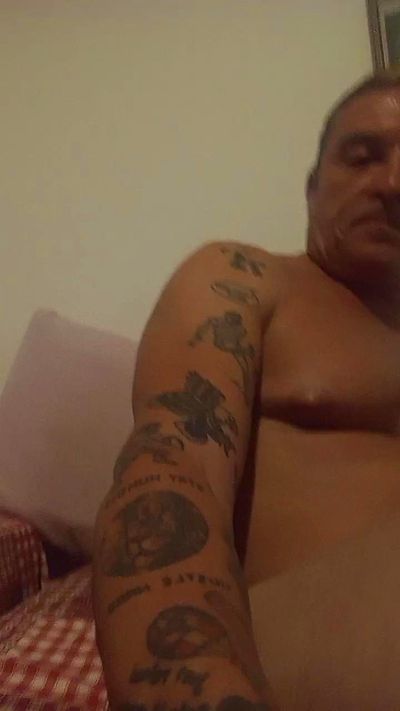 cuban46 live cam on Cam4