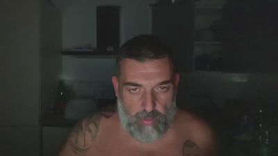 cucinero83 live cam on Cam4