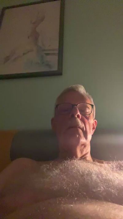 cumboy63 live cam on Cam4