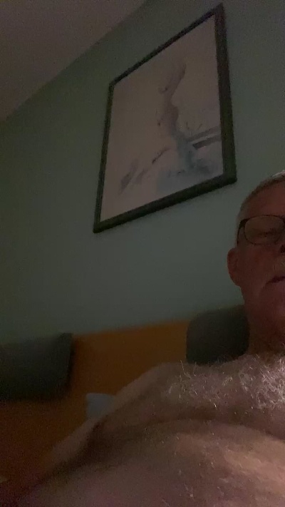 cumboy63 live cam on Cam4
