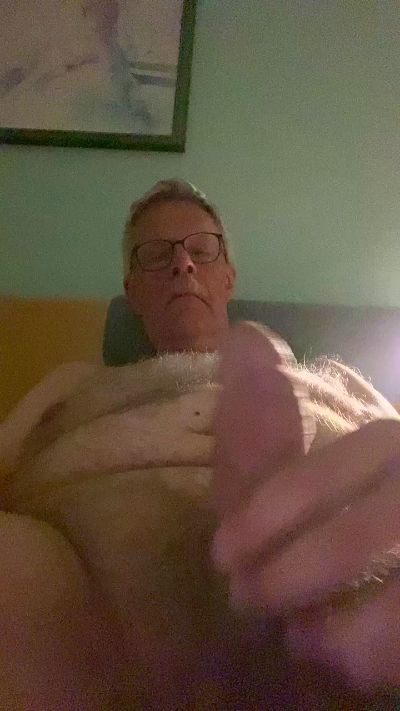 cumboy63 live cam on Cam4