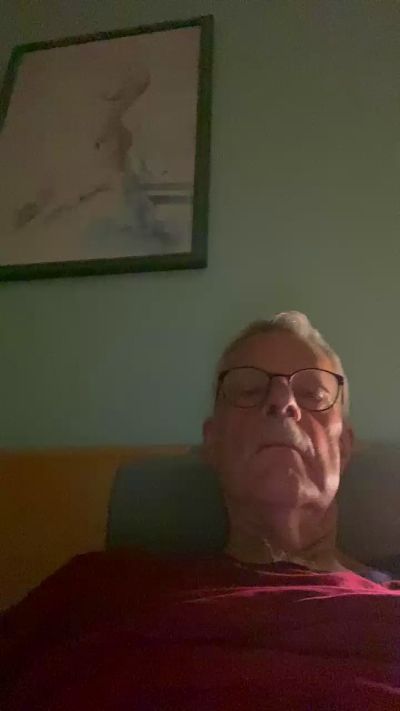 cumboy63 live cam on Cam4