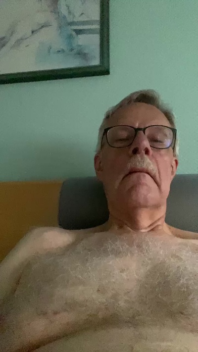 cumboy63 live cam on Cam4