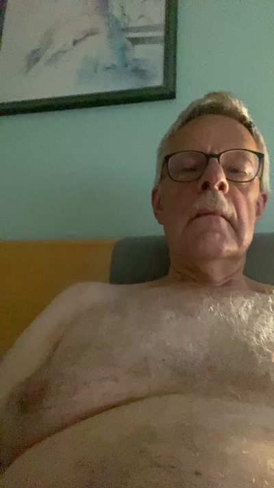 cumboy63 live cam on Cam4