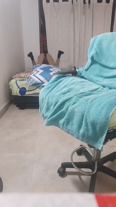 cumhotmenhot live cam on Cam4