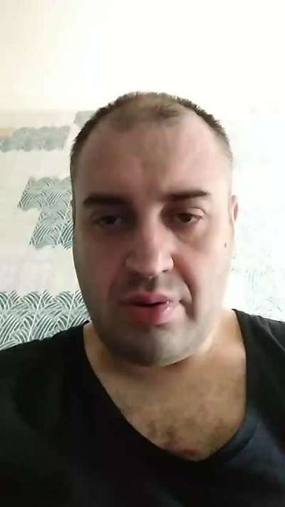 cumincam82 live cam on Cam4