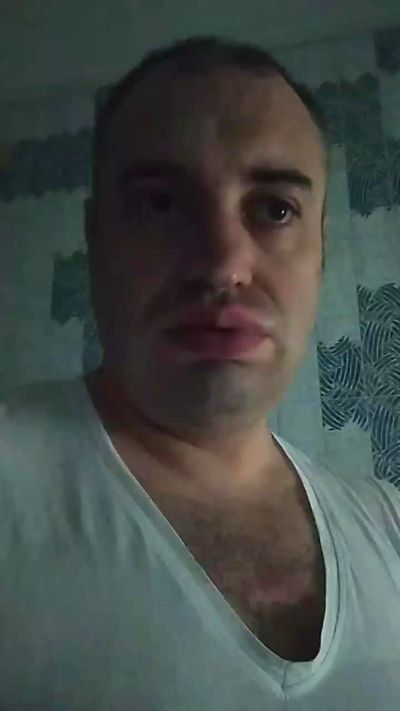 cumincam82 live cam on Cam4