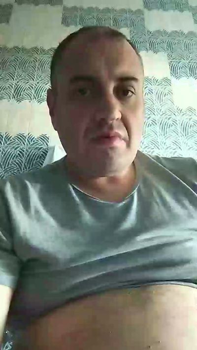cumincam82 live cam on Cam4
