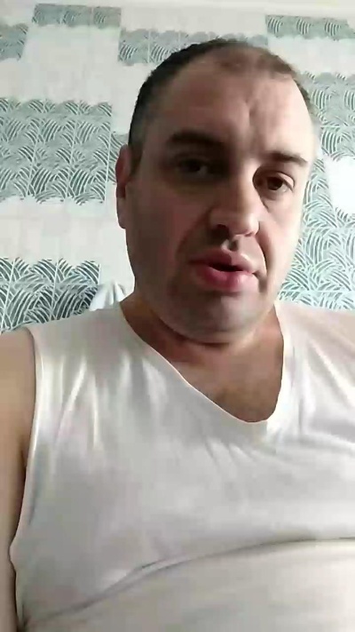 cumincam82 live cam on Cam4