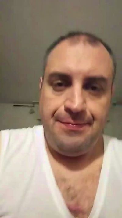 cumincam82 live cam on Cam4