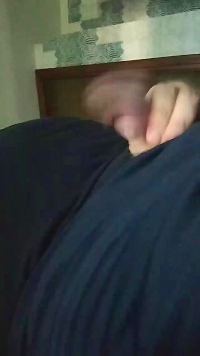 cumincam82 live cam on Cam4