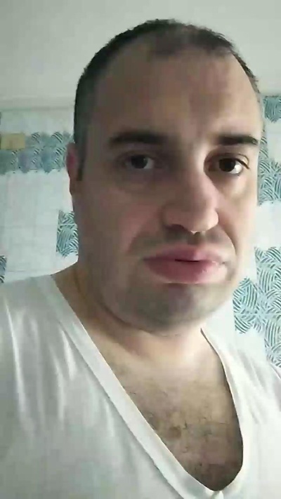 cumincam82 live cam on Cam4