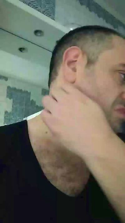 cumincam82 live cam on Cam4