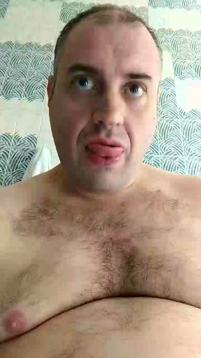 cumincam82 live cam on Cam4