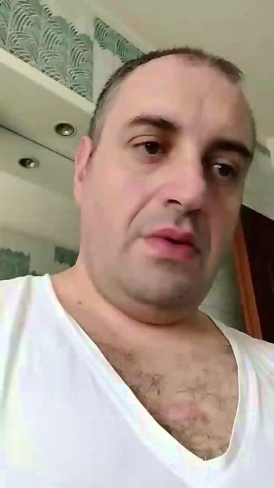 cumincam82 live cam on Cam4
