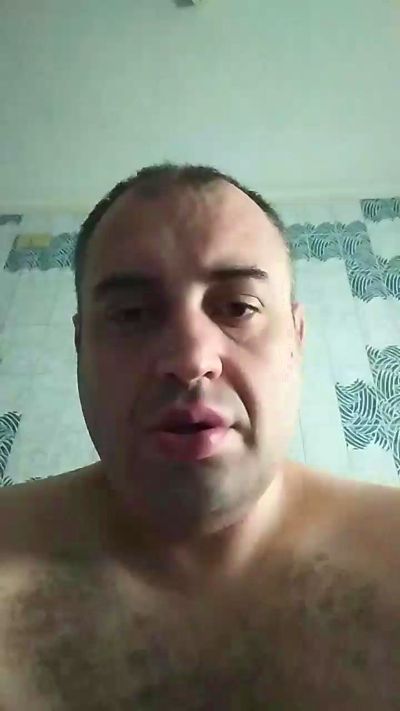 cumincam82 live cam on Cam4