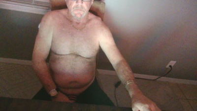 cumsalot55797 live cam on Cam4