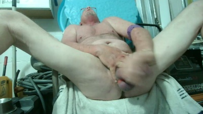 cumsalot55797 live cam on Cam4