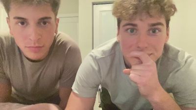 curiousfratbros live cam on Cam4