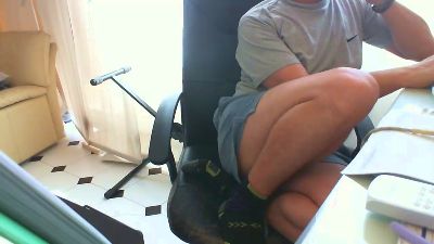 curlykiller9 live cam on Cam4