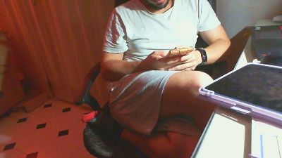 curlykiller9 live cam on Cam4