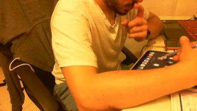 curlykiller9 live cam on Cam4