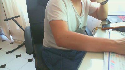 curlykiller9 live cam on Cam4