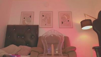 curlysofi live cam on Cam4