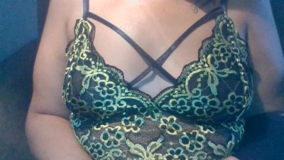 curvy_women live cam on Cam4